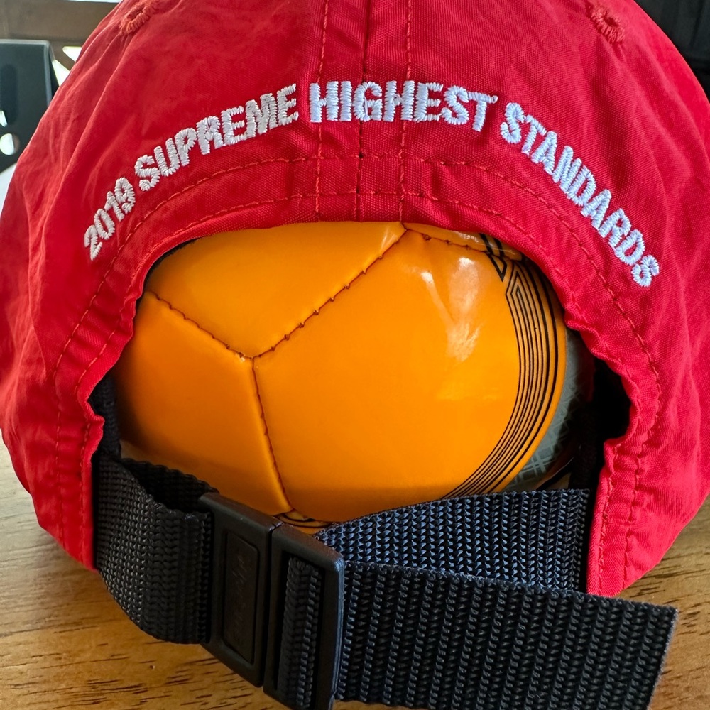 Supreme hats - Picture 3 of 11